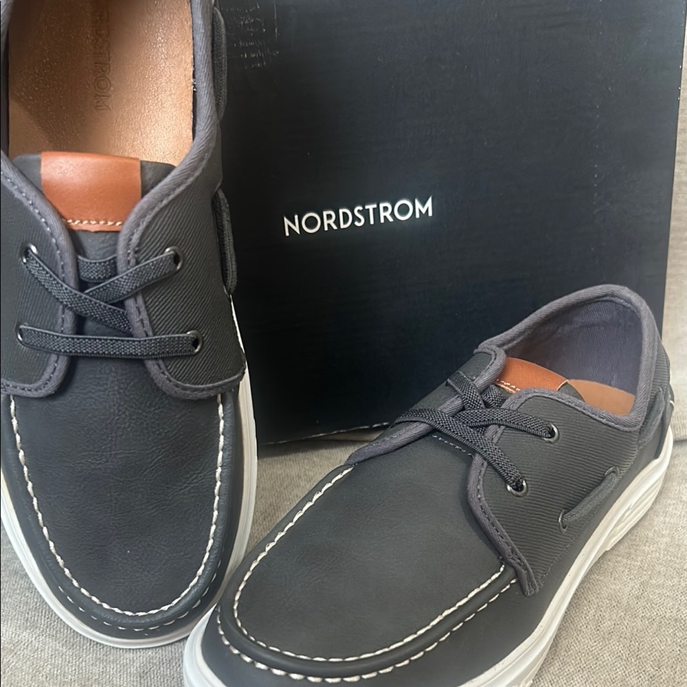 Nordstrom Gray Boat Boy Shoes with Classic Design